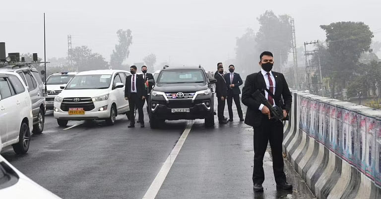 modi stuck on flyover for 20 minutes major security breach forces cancellation of pms punjab visit