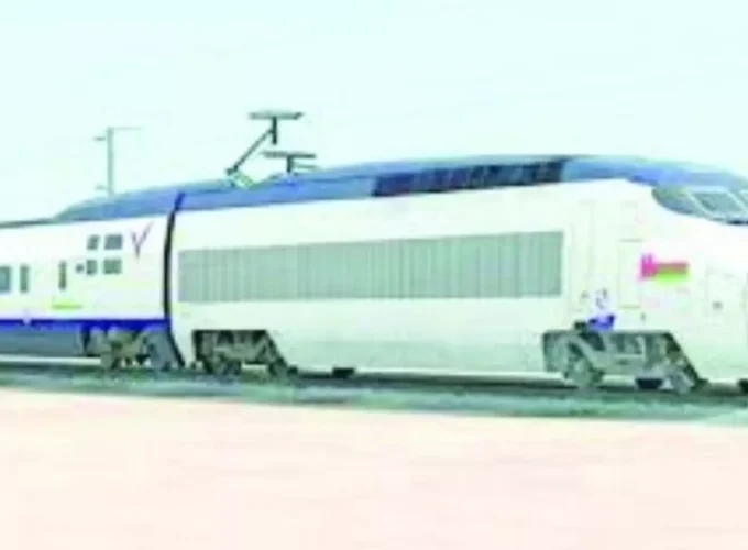 1600x960_1420363-oman-train