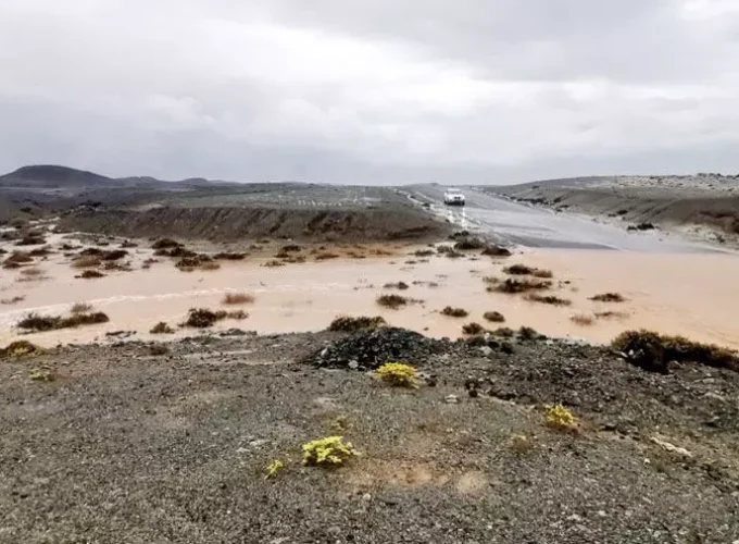 2405833-oman-1
