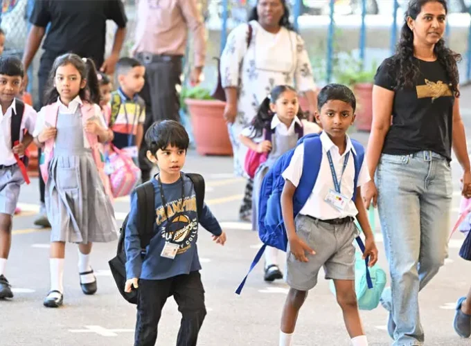 2549311-oman-indian-schools