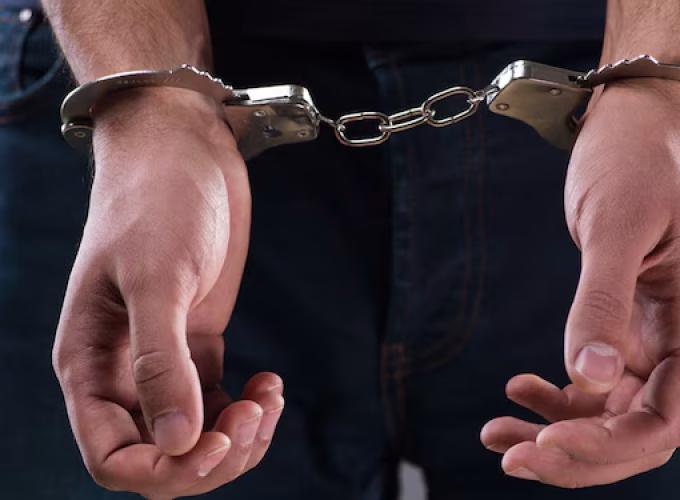 ARREST-SHUTTERSTOCK