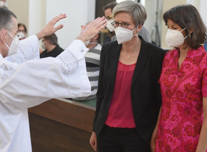 German churches bless gay couples