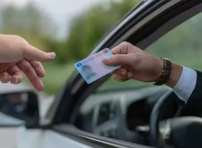 Kuwait will revoke the driving licenses of unqualified expatriates