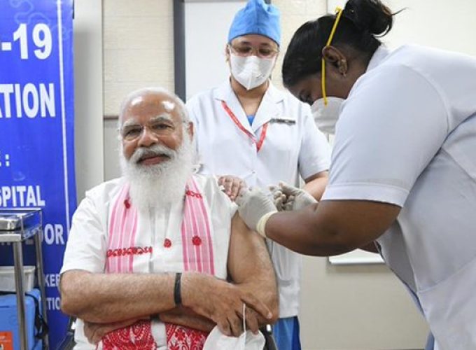 Modi vaccination