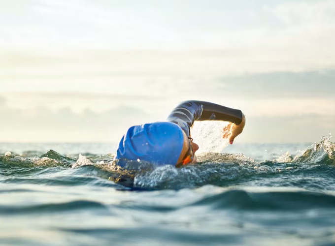 abu-dhabi-police-warns-against-swimming-in-certain-area-sea-swimming
