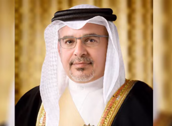 bahrain-prince-gifts-bahrain-football-team-2-lack-bahrain-dinar-for-winning-gulf-cup