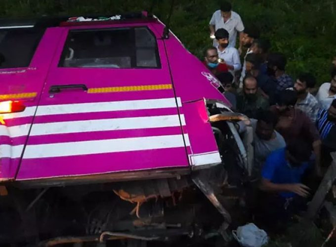 bus accident at thanoor