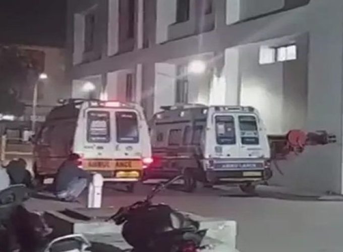 chemical tanker leaks in surat at least 6 dead and 20 hospitalised