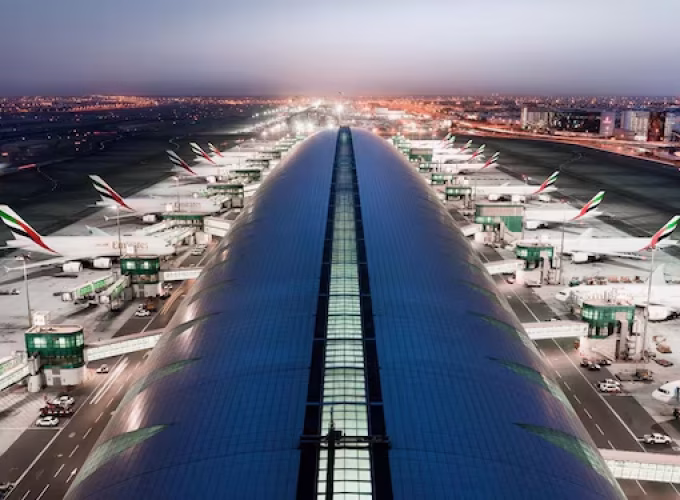 dubai-police-issues-new-traffic-advisory-for-festive-rush-at-dxb1