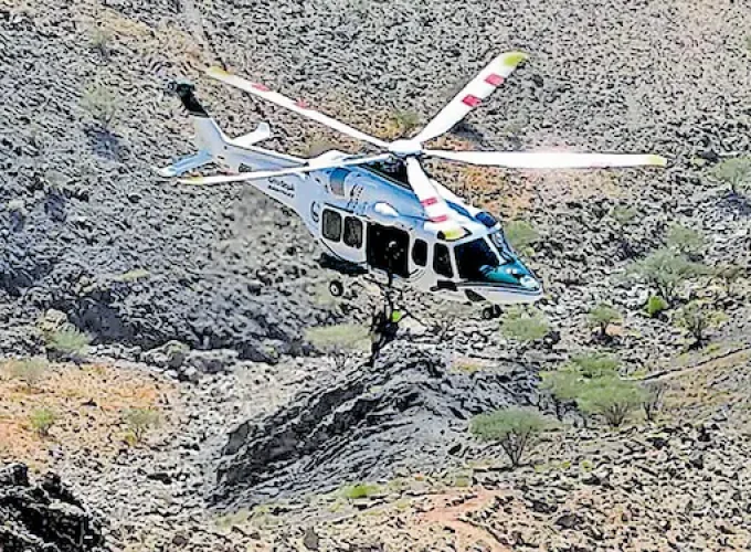 dubai-police-rescued-five-stranded-hikers-in-hatta-mountains