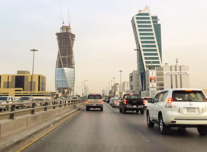 first-stage-of-program-to-develop-main-and-ring-roads-in-riyadh-starts (1)