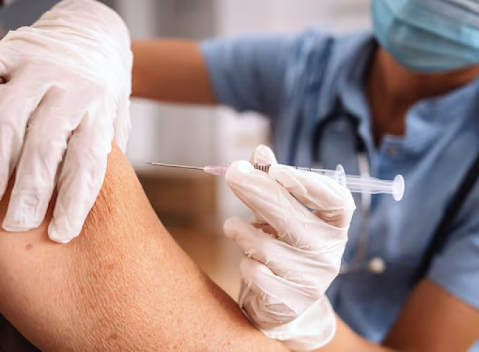health-officials-reminds-importance-of-flu-vaccine-for-elderly-people (1)