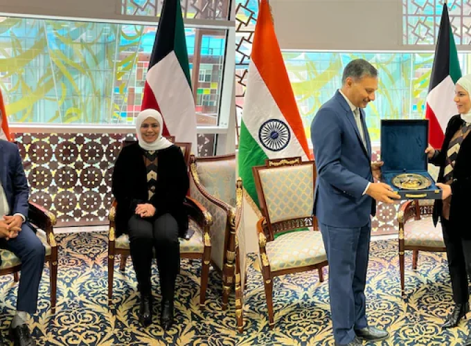 indian-ambassador-meets-kuwaiti-finance-minister