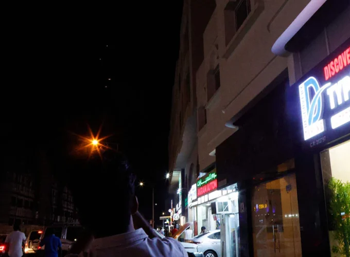 iran-attacked-qatar-12