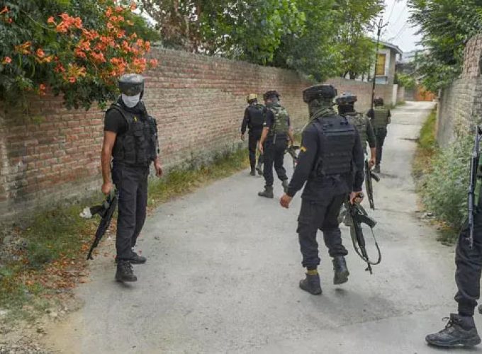 jammu and kashmir terror attack 3 security personnel martyred 11 critically injured