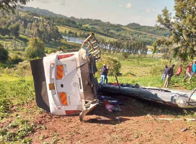 kenya-bus-accident-traveller-shared-incident-1