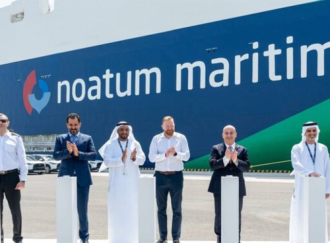 khalifa-port-welcomes-first-lng-powered-vessel-uae (1)