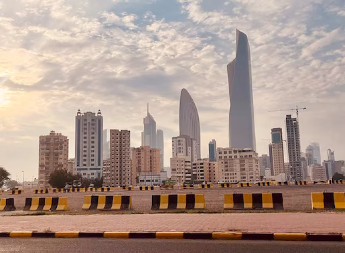 kuwait-amir-approves-new-residency-law