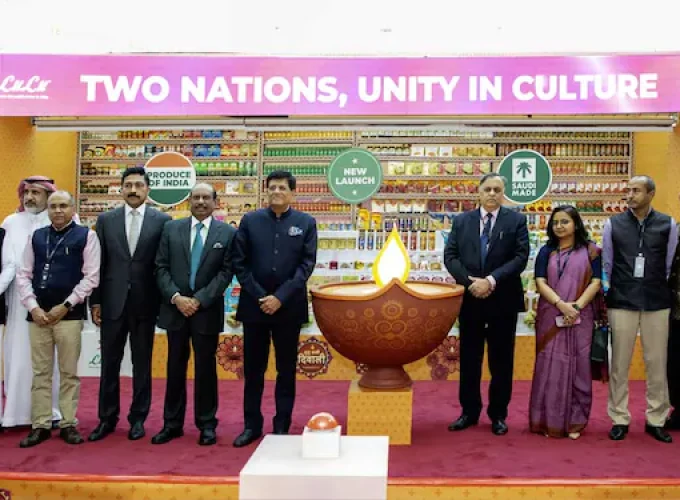 ma-yusufali-indias-roving-ambassador-union-minister-piyush-goyal