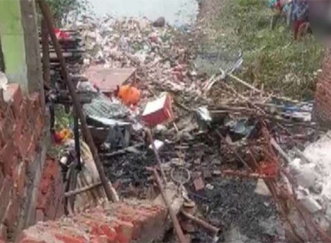 major explosion at firecracker factory in chhapra bihar kills