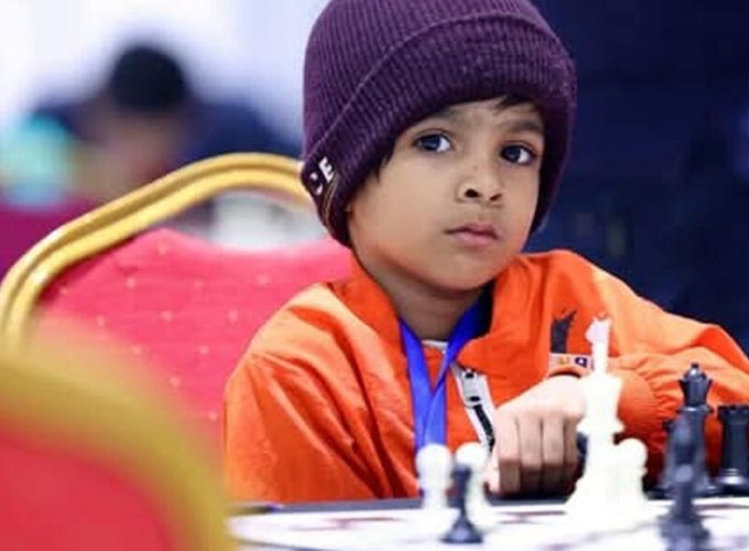 muhammad-salah-faqih-omans-youngest-international-fide-rated-chess-player (1)