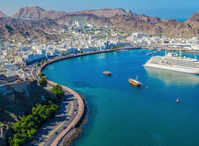 mutrah-corniche-is-the-landmark-tourist-attraction-in-muscat8