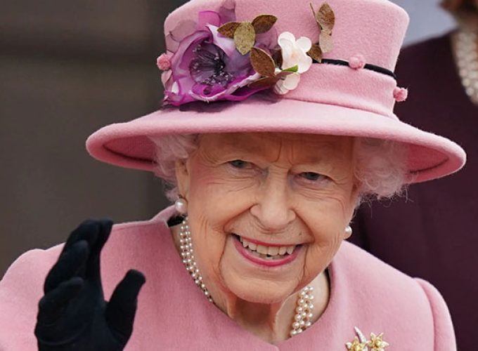 queen elizabeth tests-positive for covid