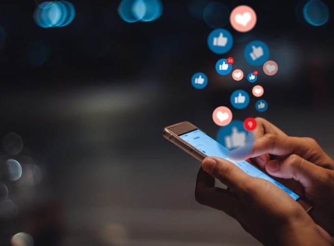 social-media-Urupong-istockphoto