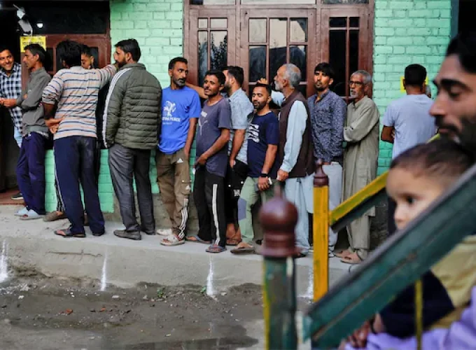 srinagar-polling-booth