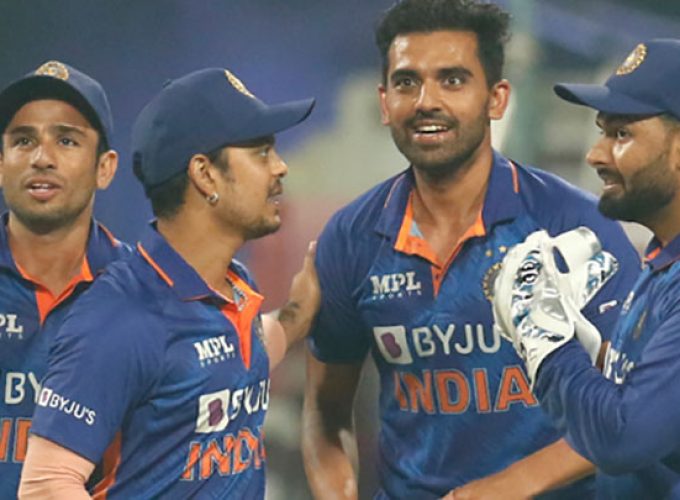 suryakumar venkatesh stand guides india