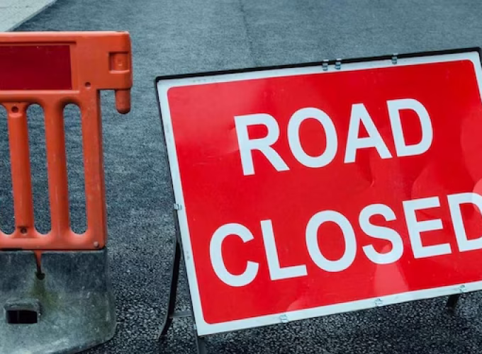 two-major-roads-closed-in-abu-dhabi-uae