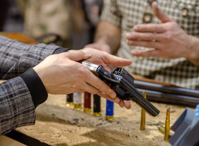 uae-authority-calls-on-citizens-to-register-unlicensed-weapons-within-3-months
