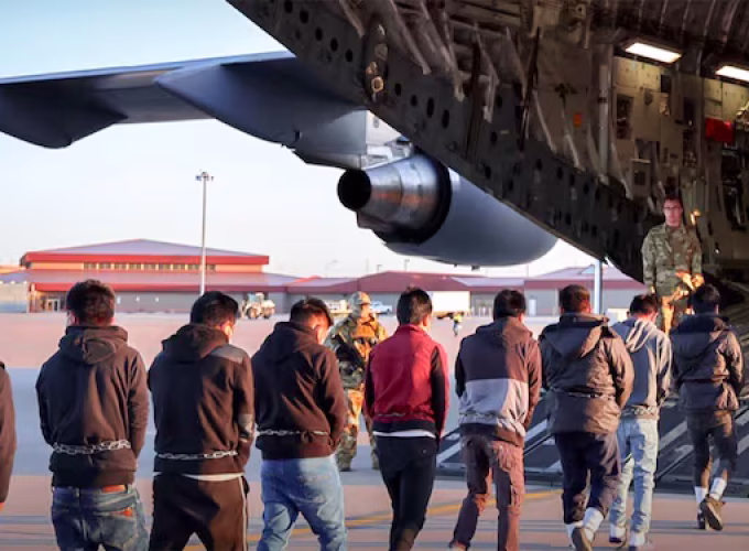 us-started-raid-against-illegal-immigrants-and-morethan-hundreads-of-people-deported