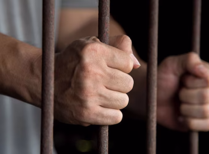 white-supremacist-gang-leader-accused-of-attacking-prison-officers-us