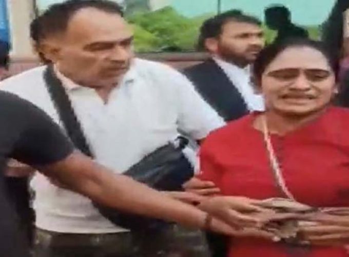 woman has been injured in an incident of firing at saket court
